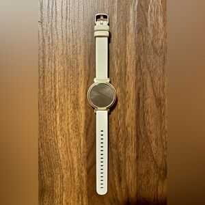 SOLD Garmin Lily 2 Smartwatch